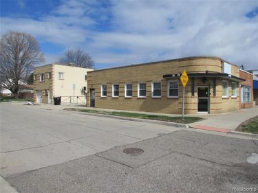 26601 Gratiot Avenue , Roseville, MI 48066