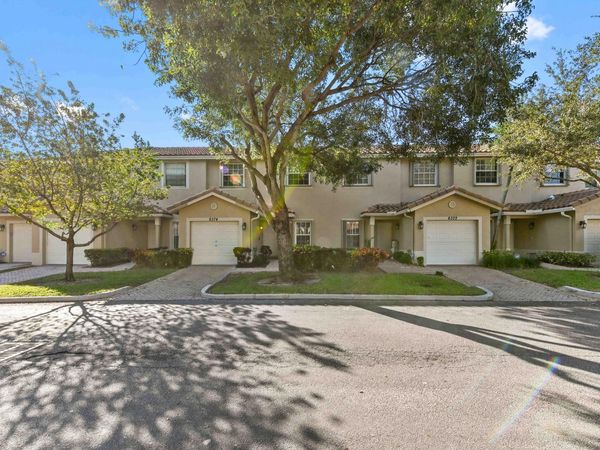 6374 Park Lake Circle, Unit 6374, Boynton Beach, FL 33437