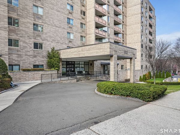 143 Hoyt , Unit 1K, Stamford, CT 06905