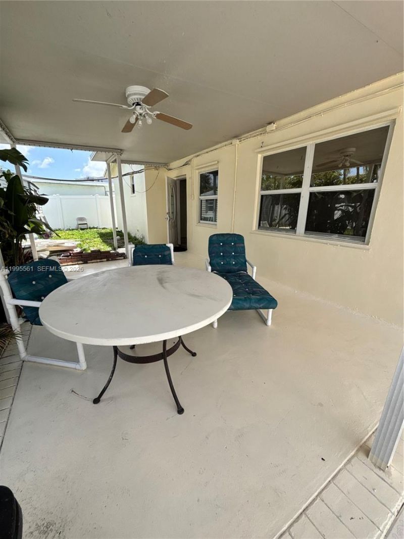 839 S Highland Dr, Unit Right, Hollywood, FL 33021 Photo