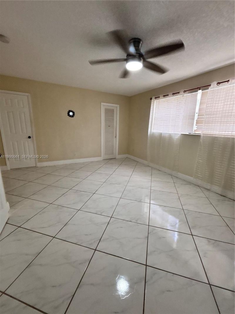 839 S Highland Dr, Unit Right, Hollywood, FL 33021 Photo