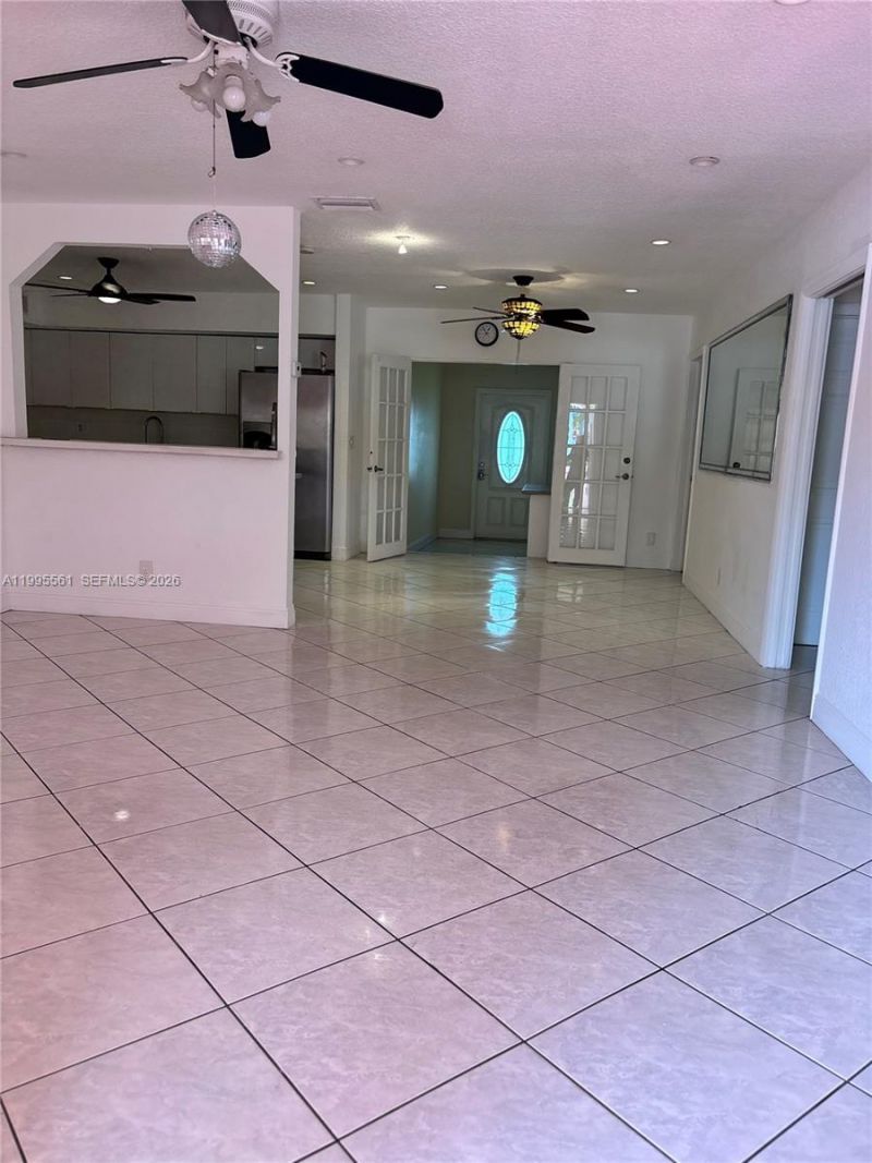 839 S Highland Dr, Unit Right, Hollywood, FL 33021 Photo