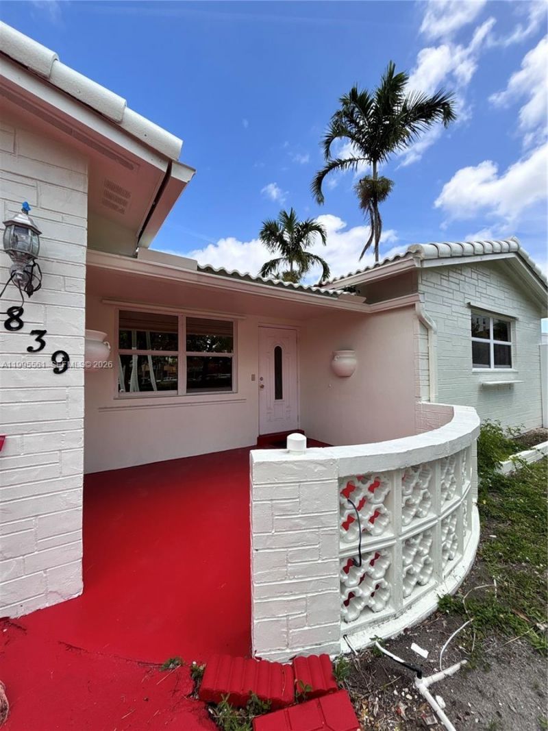 839 S Highland Dr, Unit Right, Hollywood, FL 33021 Photo