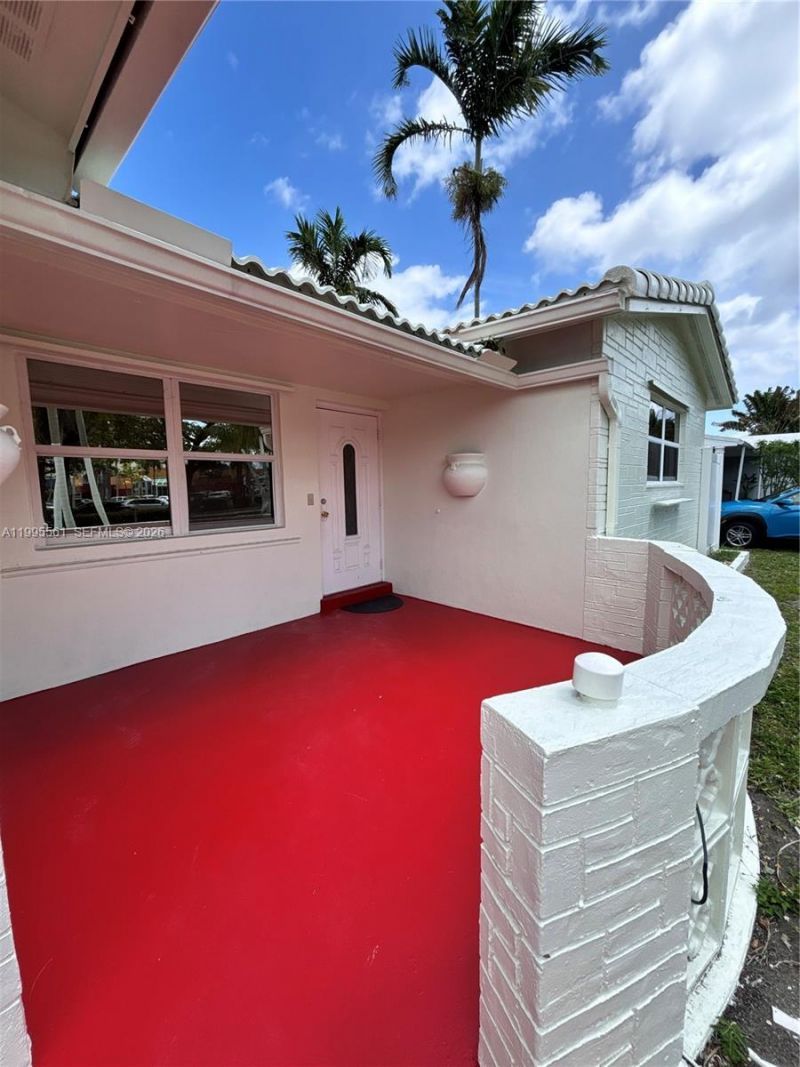 839 S Highland Dr, Unit Right, Hollywood, FL 33021 Photo