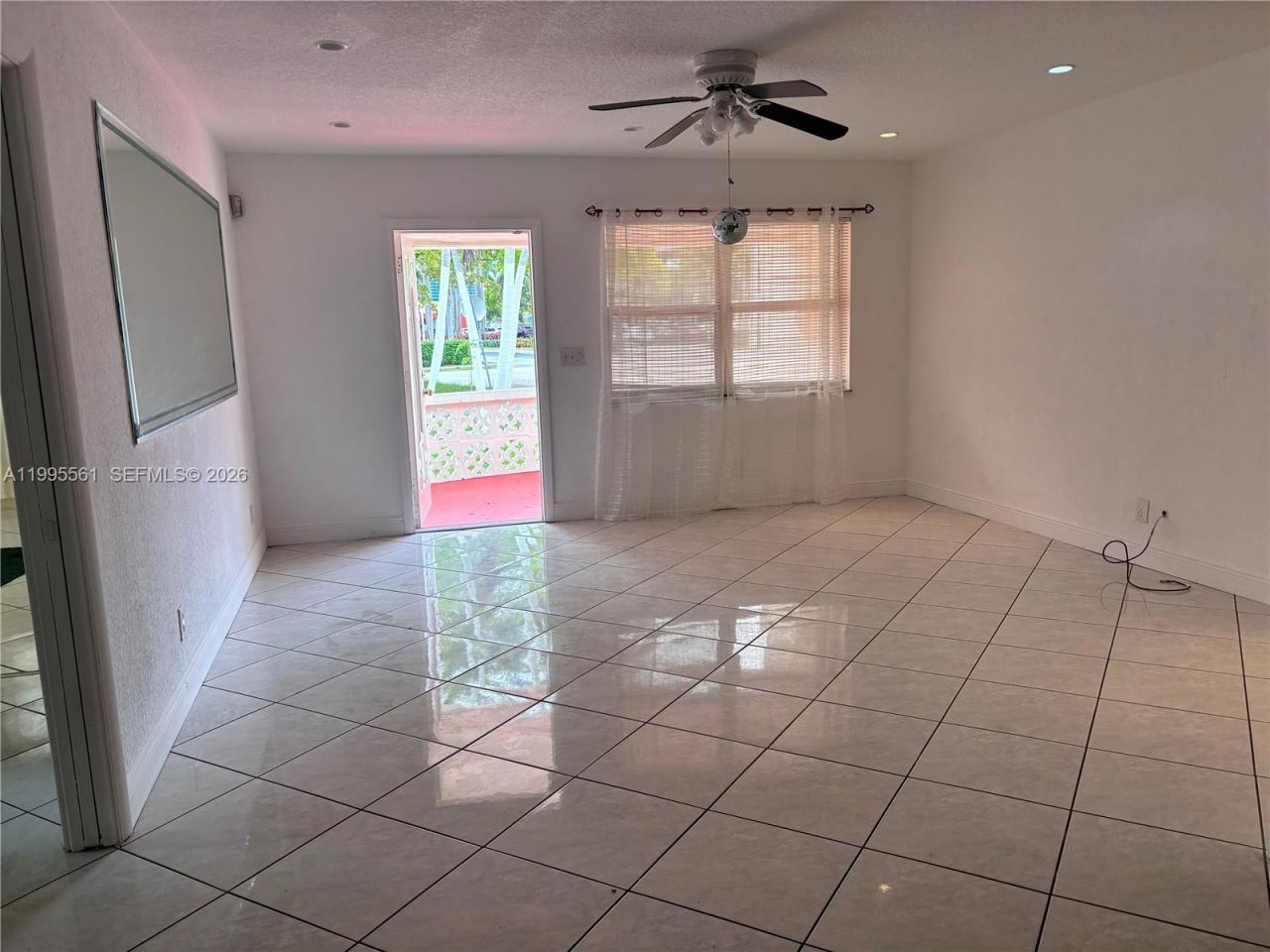 839 S Highland Dr, Unit Right, Hollywood, FL 33021 Photo