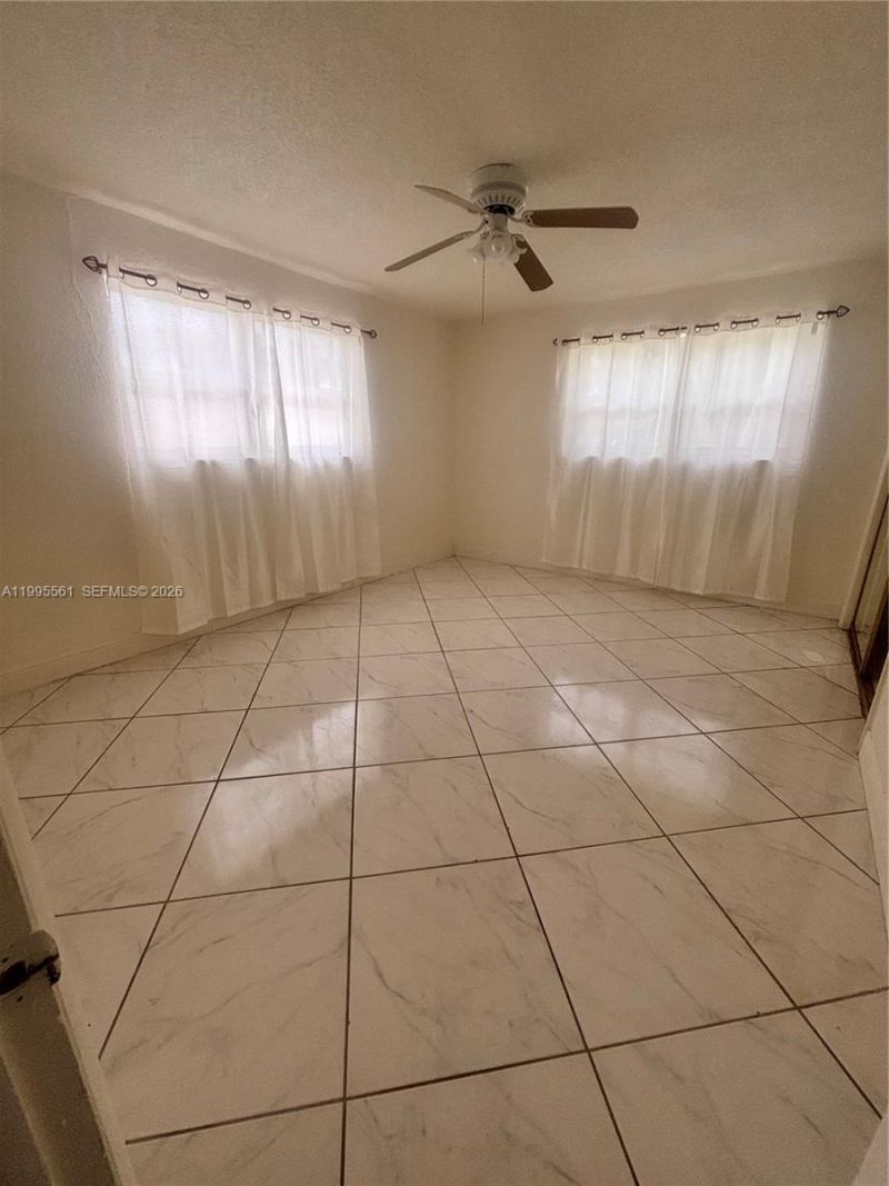 839 S Highland Dr, Unit Right, Hollywood, FL 33021 Photo