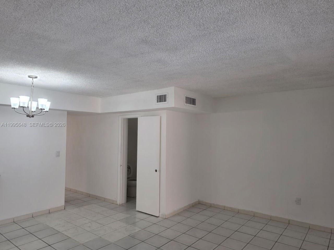 805 W 79th Pl, Hialeah, FL 33014 Photo