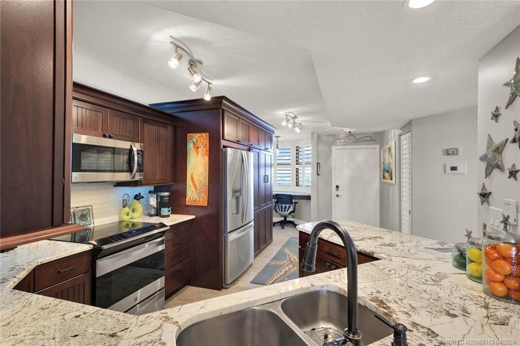 9550 S Ocean Drive, Unit 609, Jensen Beach, FL 34957 Photo