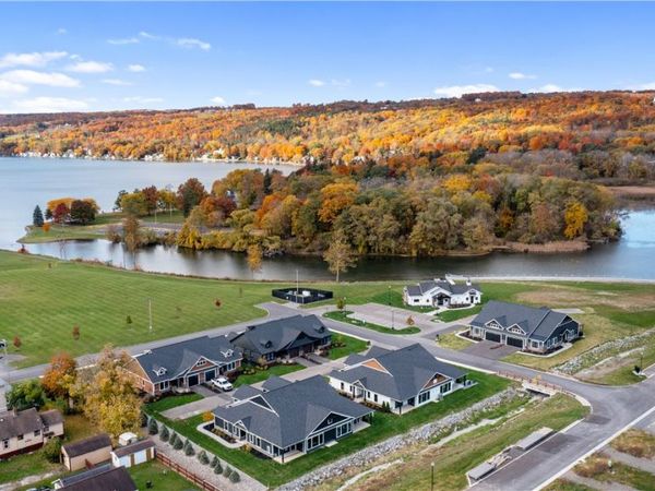 207 Charles Herrmann Way #207 , Penn Yan, NY 14527