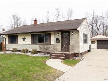 1081 101st Street , Niagara Falls, NY 14304