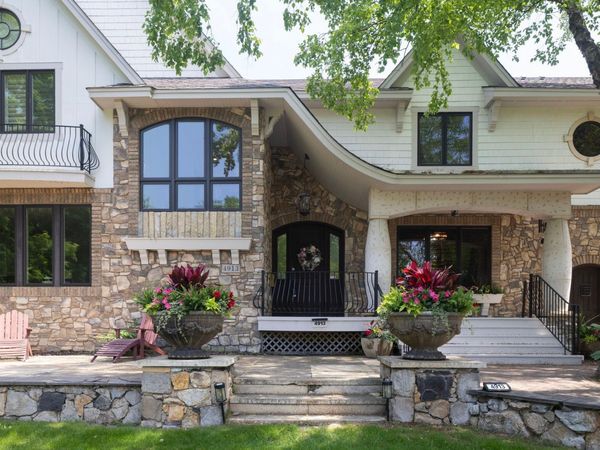 4913 W Sunnyslope Road, Edina, MN 55424