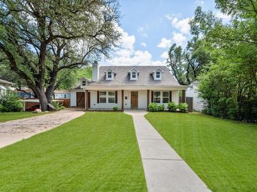 2158 Morning Glory Avenue, Fort Worth, TX 76111