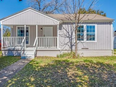 2627 Sharon Street, Dallas, TX 75211