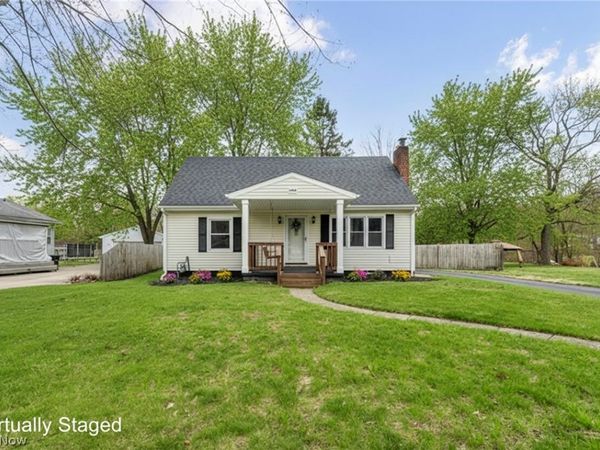 1412 Redbush Road , Akron, OH 44320