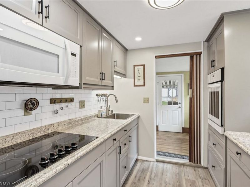 2548 Bay Vista Drive, Lakeside Marblehead, OH 43440 Photo 20