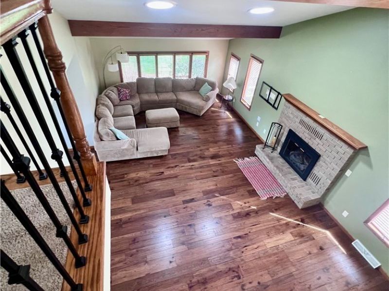 105 Poolview Circle, Dover, OH 44622 Photo 12