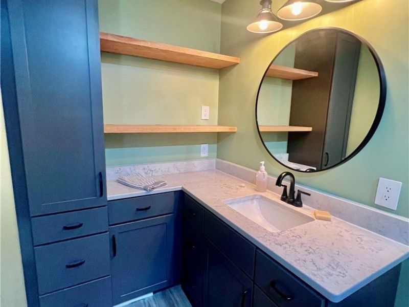 105 Poolview Circle, Dover, OH 44622 Photo 14