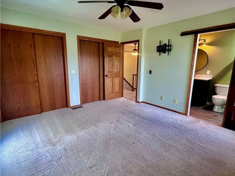 105 Poolview Circle, Dover, OH 44622 Photo 16