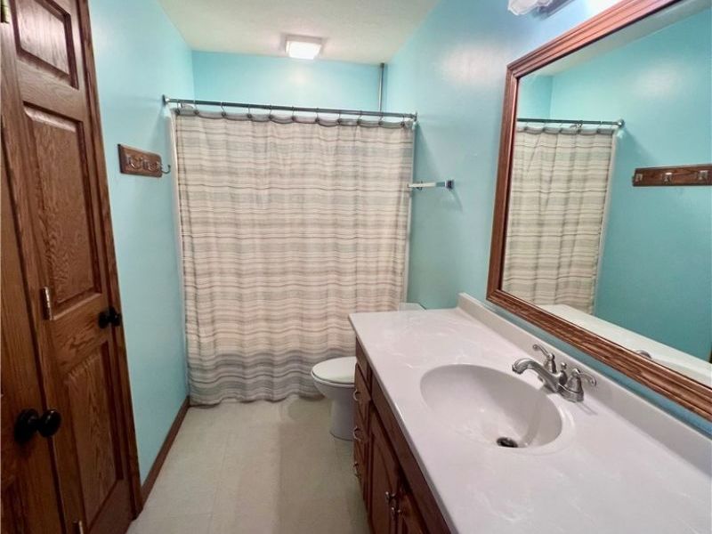 105 Poolview Circle, Dover, OH 44622 Photo 25