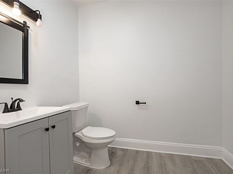 886 E 75th Street , Cleveland, OH 44103 Photo 19