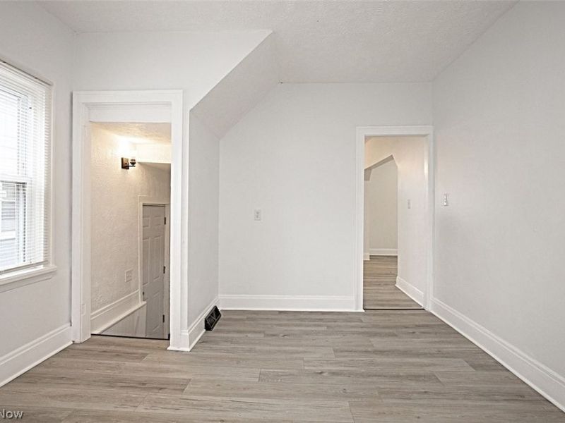 886 E 75th Street , Cleveland, OH 44103 Photo 21