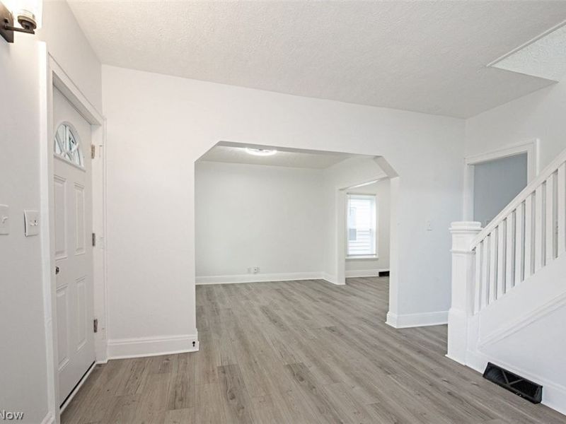 886 E 75th Street , Cleveland, OH 44103 Photo 28