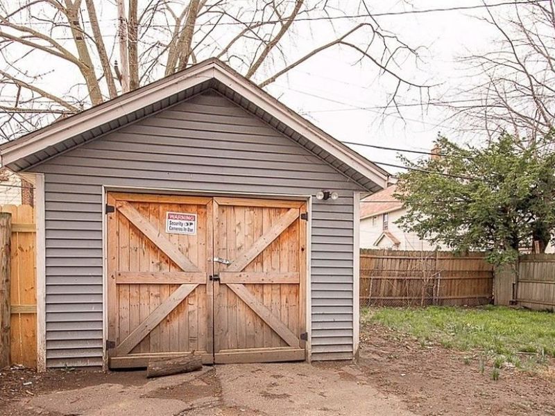 886 E 75th Street , Cleveland, OH 44103 Photo 34