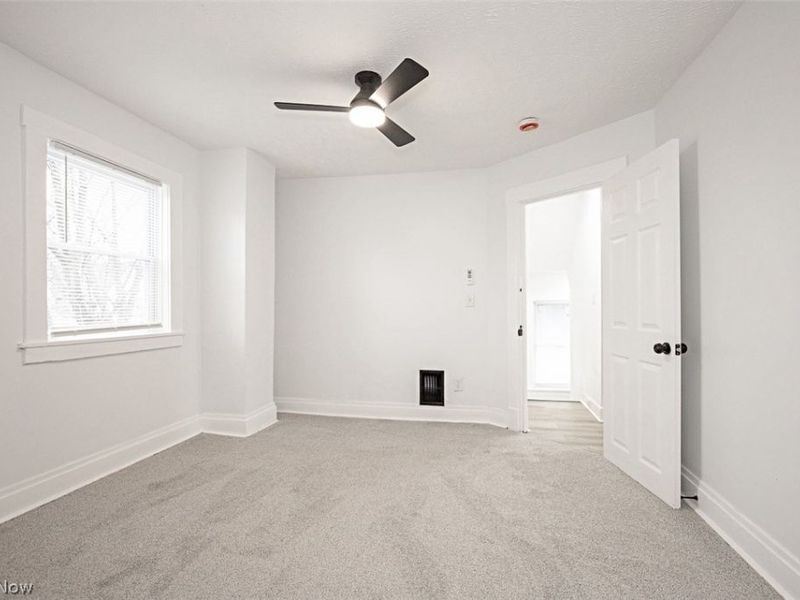 886 E 75th Street , Cleveland, OH 44103 Photo 6