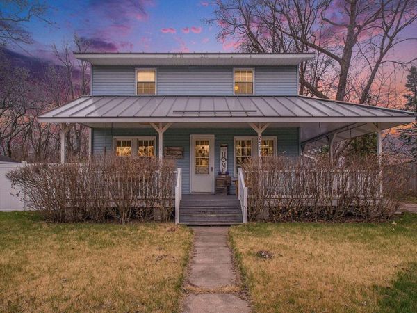 2561 Lake Shore Drive, Niles, MI 49120