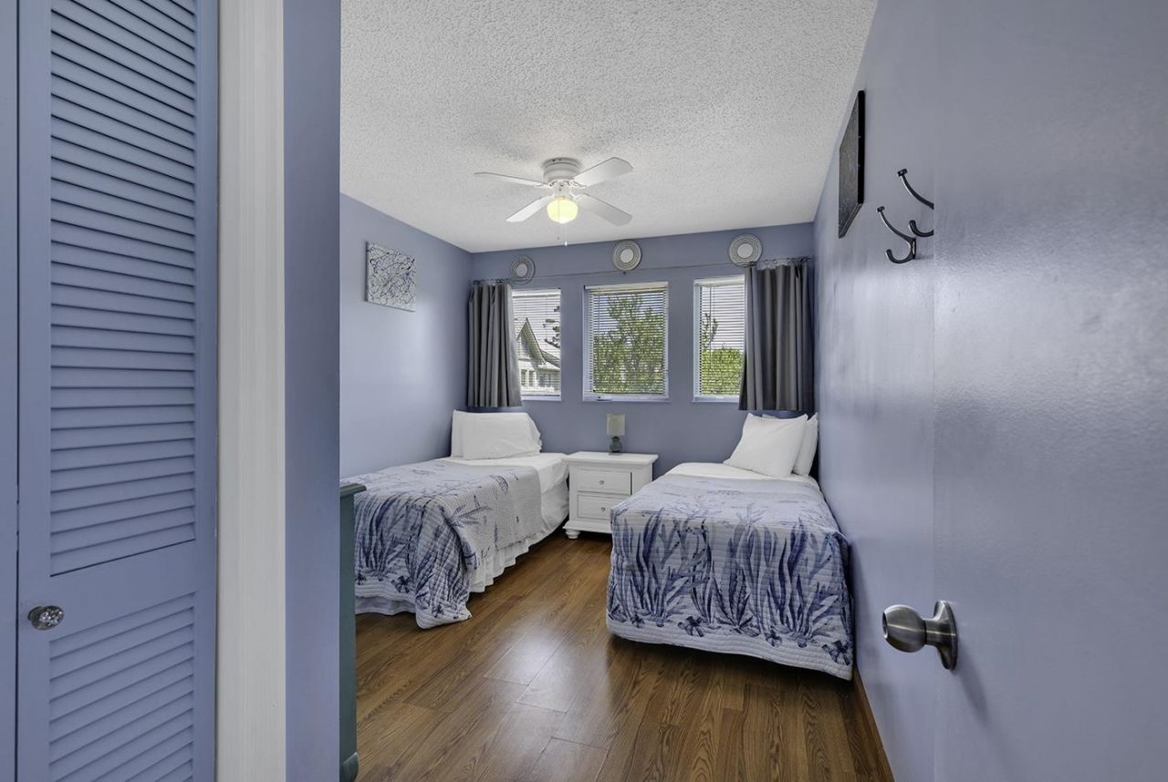 5905 S Kings Hwy.  Photo 18