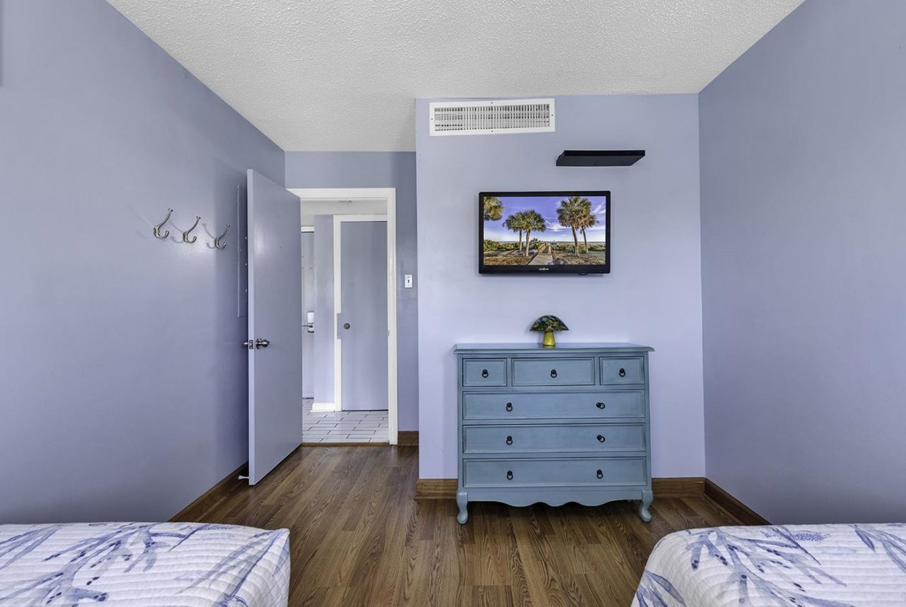 5905 S Kings Hwy.  Photo 20