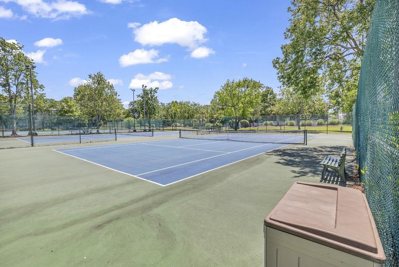 5905 S Kings Hwy.  Photo 26