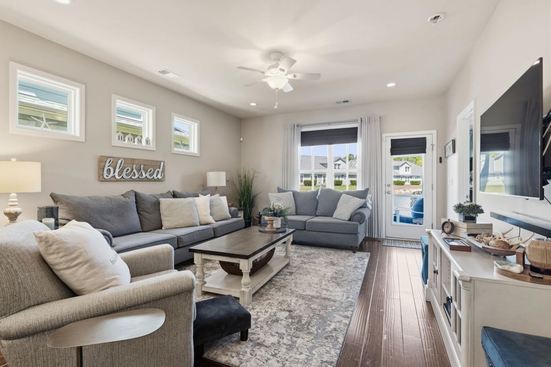 6244 Catalina Dr. Photo 10