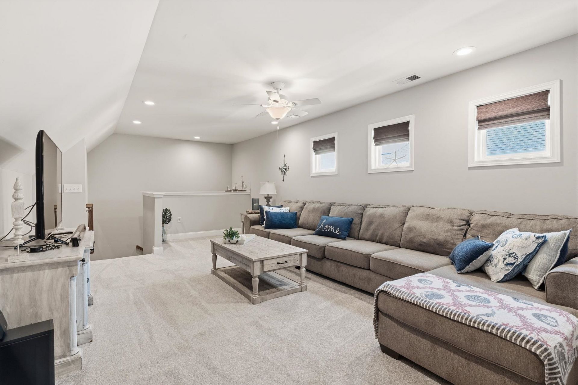 6244 Catalina Dr. Photo 23