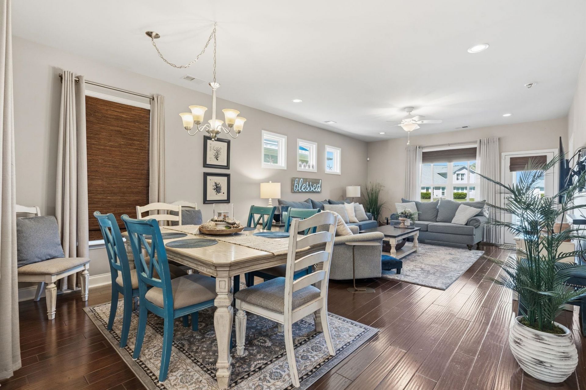 6244 Catalina Dr. Photo 8