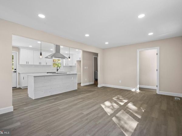 393 E MILLSTREAM ROAD , CREAM RIDGE, NJ 08514