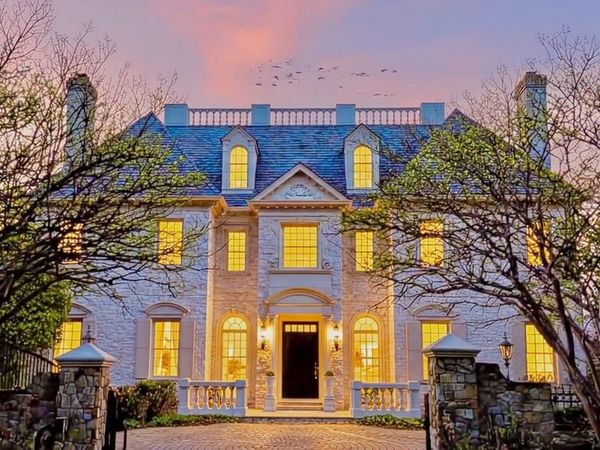 1289 BALLANTRAE FARM DRIVE, MCLEAN, VA 22101