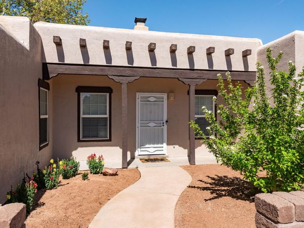 5417 Chapel Drive NW, Albuquerque, NM 87114
