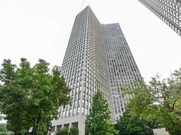 2626 N Lakeview Avenue , Unit 3712, Chicago, IL 60614