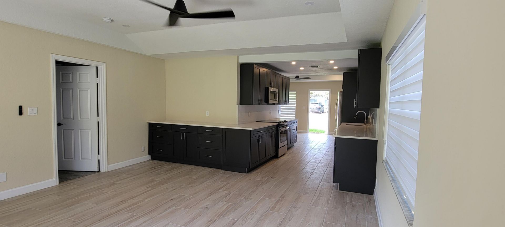 1916 SW 28th Way, Fort Lauderdale, FL 33312 Photo