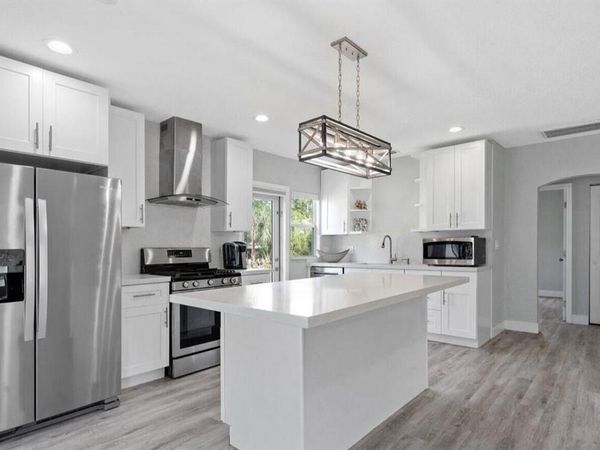 615 SW 9th Street, Fort Lauderdale, FL 33315