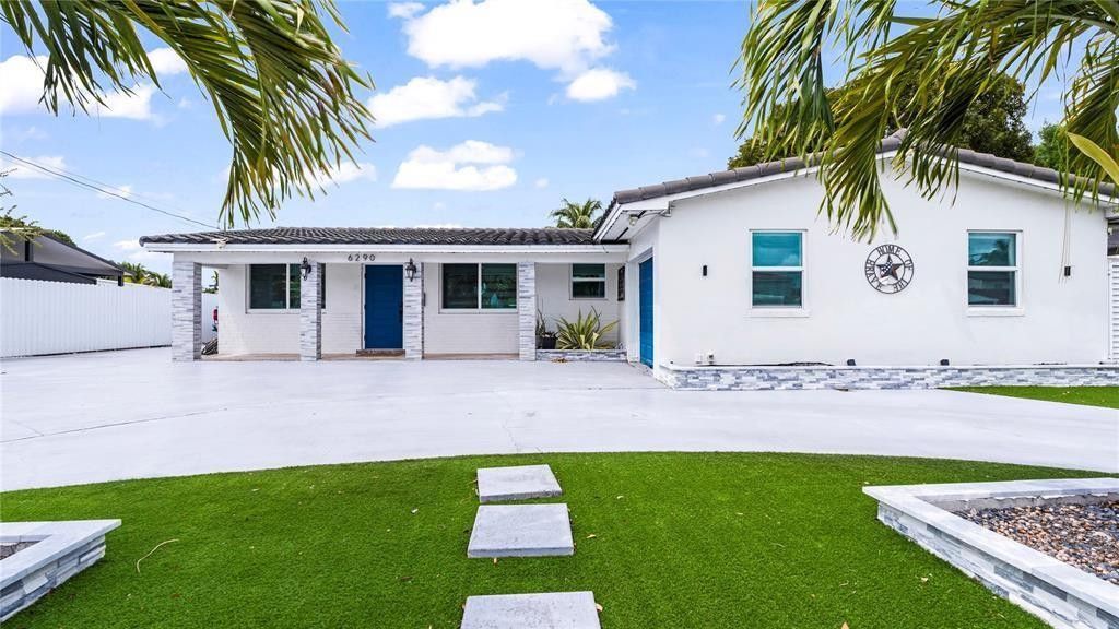 6290 W 16th Avenue, Hialeah, FL 33012 Photo