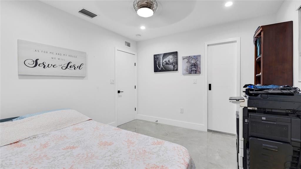 6290 W 16th Avenue, Hialeah, FL 33012 Photo