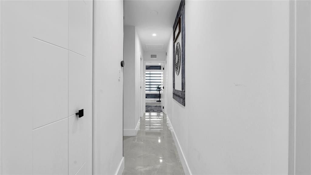 6290 W 16th Avenue, Hialeah, FL 33012 Photo