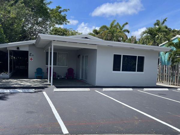 631 NE 17th Way, Unit 2, Fort Lauderdale, FL 33304