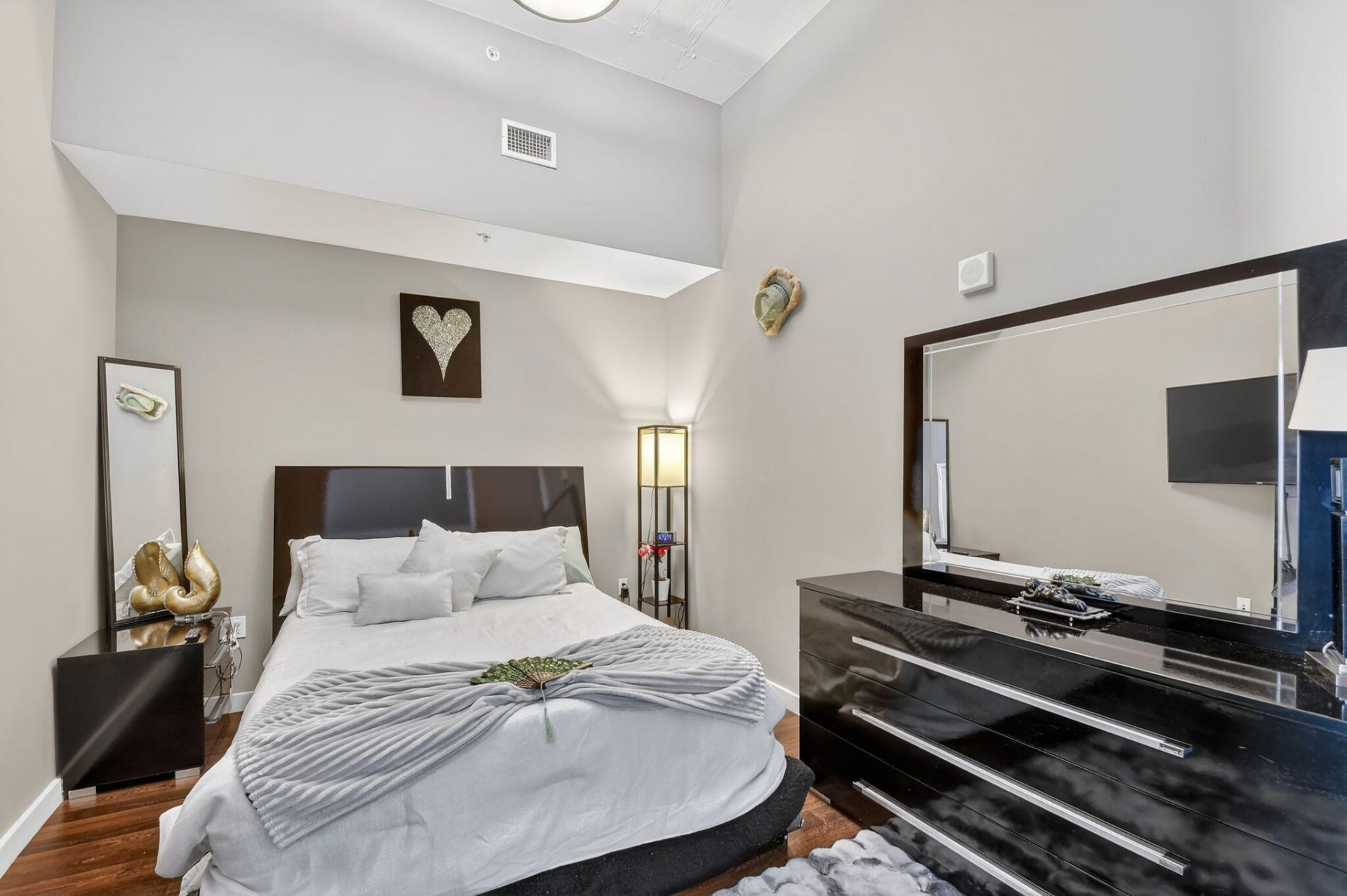 300 S Australian Avenue, Unit 1601, West Palm Beach, FL 33401 Photo