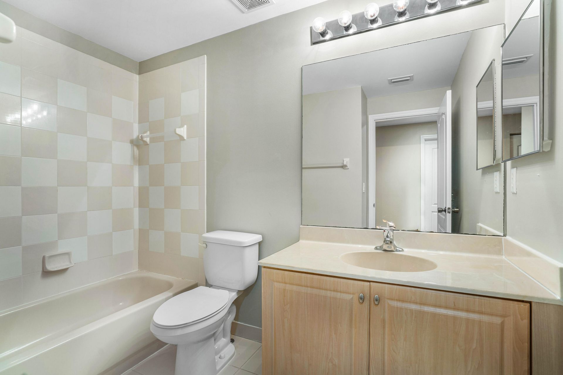 389 River Bluff Lane, Royal Palm Beach, FL 33411 Photo