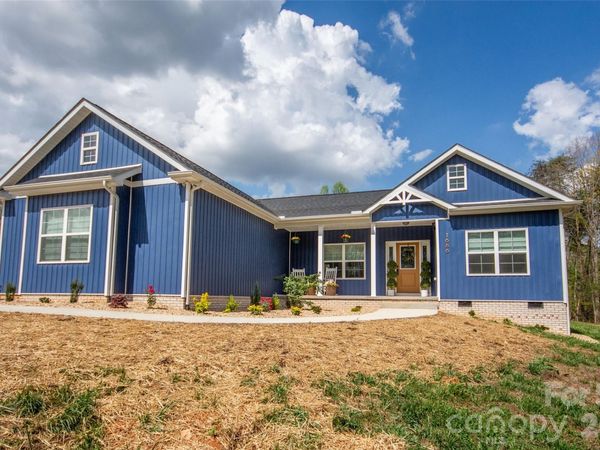 1686 Friendship Road, Statesville, NC 28625