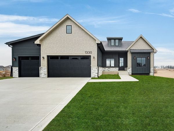 1330 NW Brooks Drive, Waukee, IA 50263