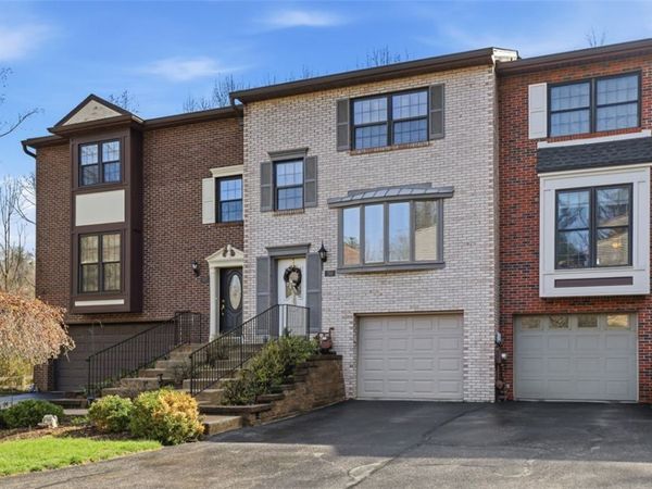 766 Windvue Dr, Pittsburgh, PA 15205